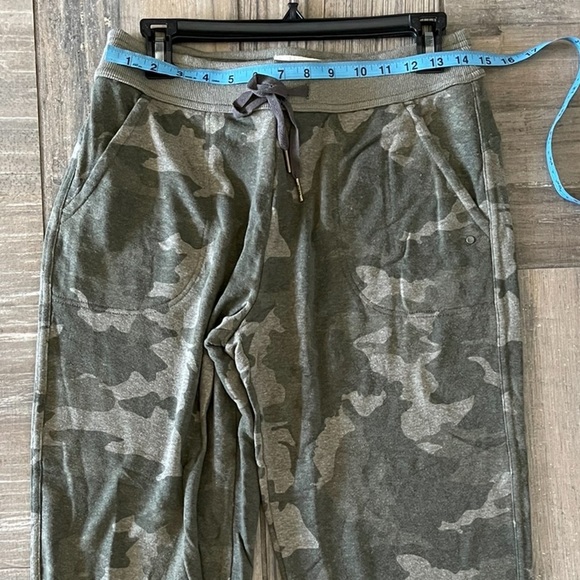 Prana Women's Cozy Up Ankle Pant in sage CAMO size medium - Picture 7 of 9